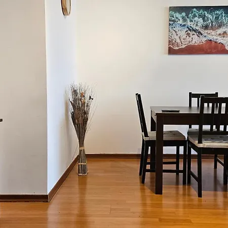 Modern 3 Bed Flat - Beaches, Expo & Fun - Your Gateway To Lisbon モンチジョ