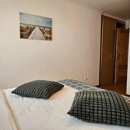 Apartment Modern 3 Bed Flat - Beaches, Expo & Fun - Your Gateway To Lisbon *