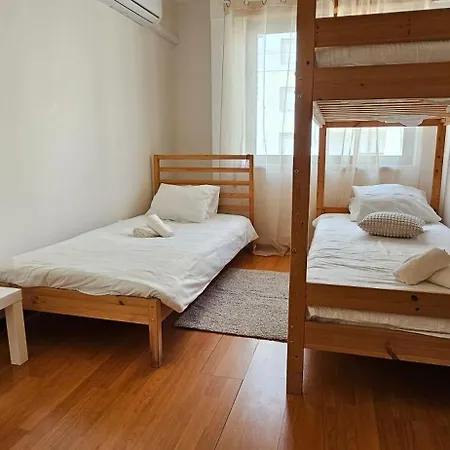 アパート Modern 3 Bed Flat - Beaches, Expo & Fun - Your Gateway To Lisbon *