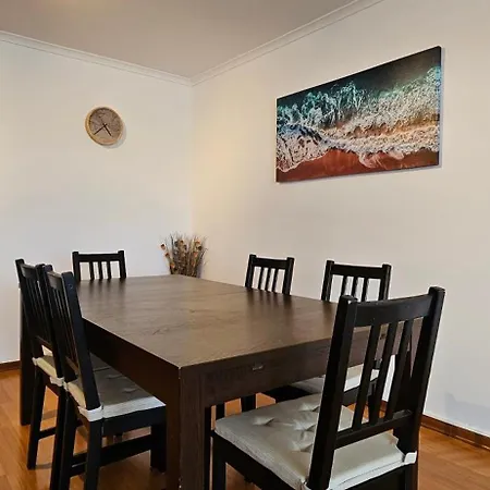 Apartment Modern 3 Bed Flat - Beaches, Expo & Fun - Your Gateway To Lisbon