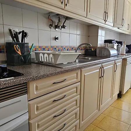 Apartment Modern 3 Bed Flat - Beaches, Expo & Fun - Your Gateway To Lisbon