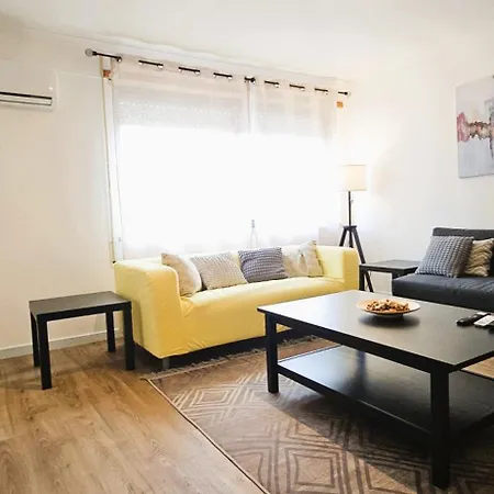 Modern 3 Bed Flat - Beaches, Expo & Fun - Your Gateway To Lisbon アパート *