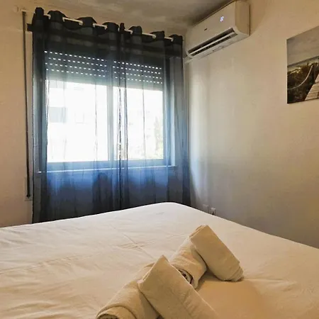 Modern 3 Bed Flat - Beaches, Expo & Fun - Your Gateway To Lisbon アパート