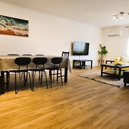 Modern 3 Bed Flat - Beaches, Expo & Fun - Your Gateway To Lisbon Daire *