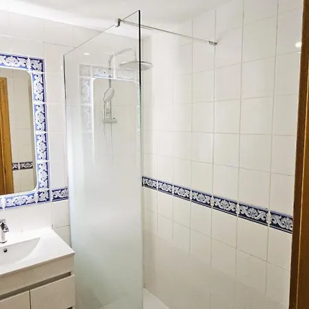 Modern 3 Bed Flat - Beaches, Expo & Fun - Your Gateway To Lisbon *
