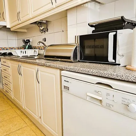 Apartamento Modern 3 Bed Flat - Beaches, Expo & Fun - Your Gateway To Lisbon