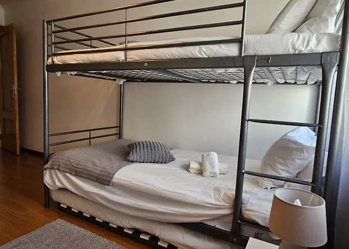 Modern 3 Bed Flat - Beaches, Expo & Fun - Your Gateway To Lisbon *