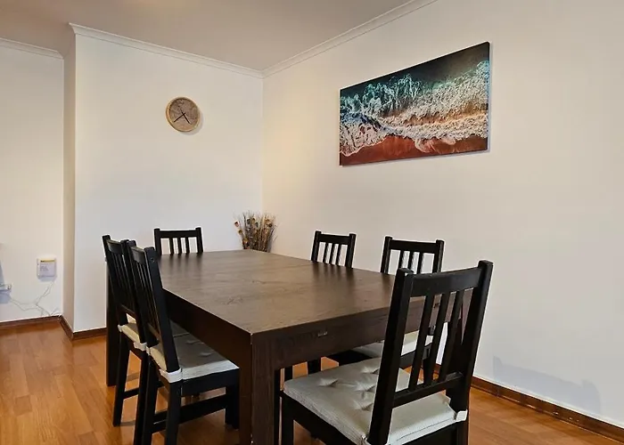 Апартаменты Modern 3 Bed Flat - Beaches, Expo & Fun - Your Gateway To Lisbon